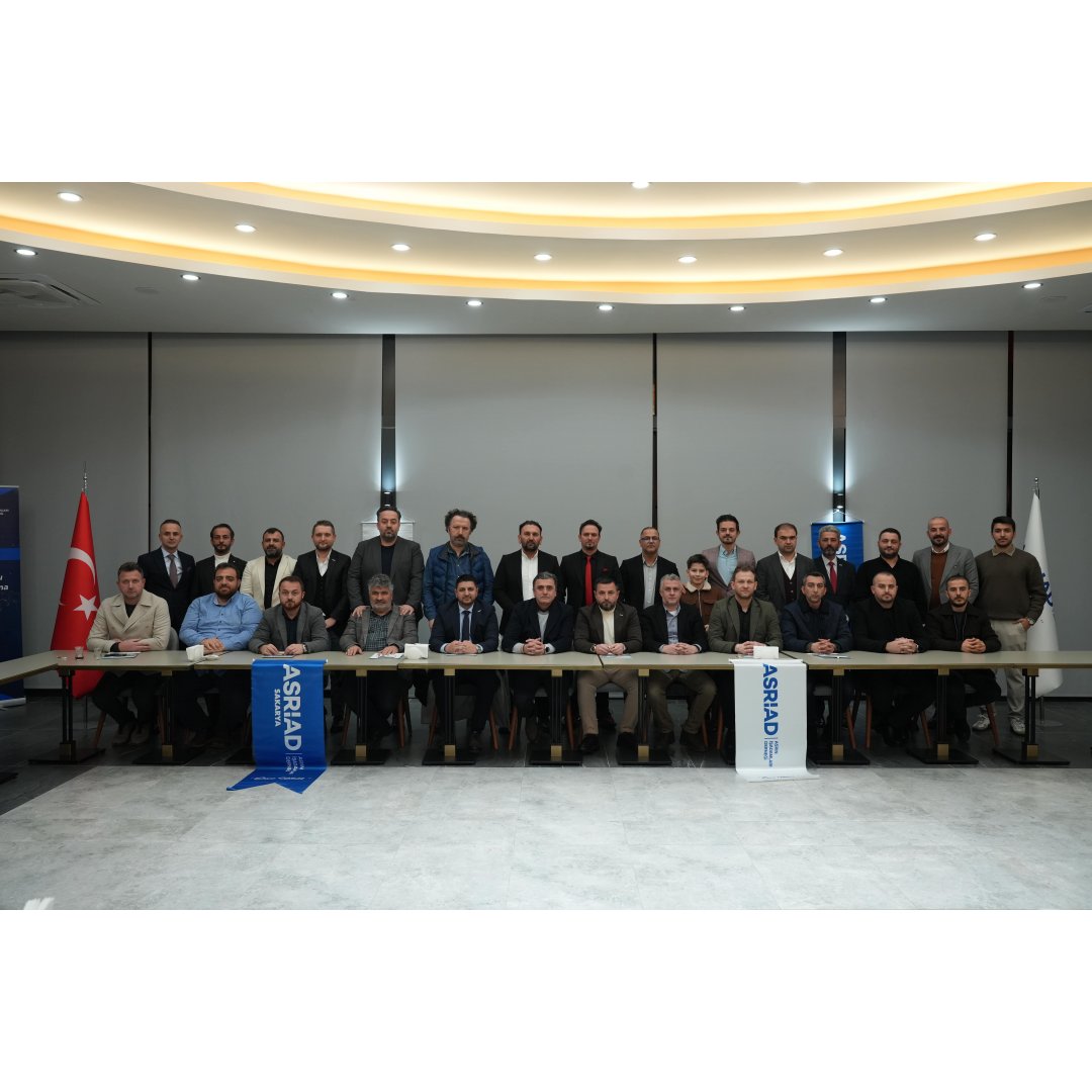 ASRİAD 2025 Değerlendirme Toplantısı, iş dünyası vizyonu, ekonomik analizler, hedefler ve stratejik projelerle üyeleri bir araya getiriyor küresel bakışla