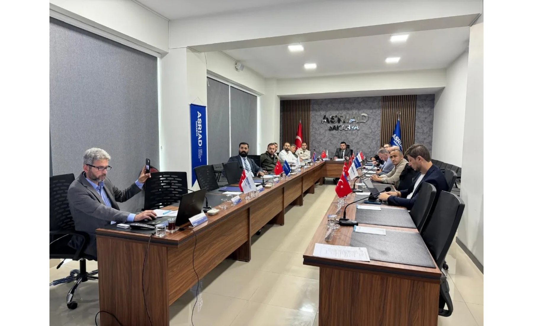 Bosna Hersek İş Forumu öncesinde Bosna Hersek Ticaret Müşaviri Sayın, Atalay Aydoğdu ile toplantı gerçekleştirdik. Toplantıda B2B toplantıları ve ticaret h