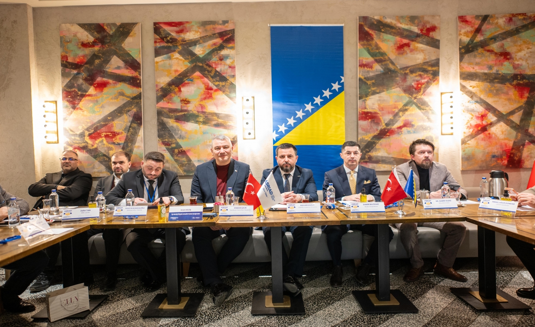 ASRİAD Sakarya‘nın<br/>37. İş Geliştirme Toplantısı<br/>Uluslararası vizyon ile gerçekleşti.