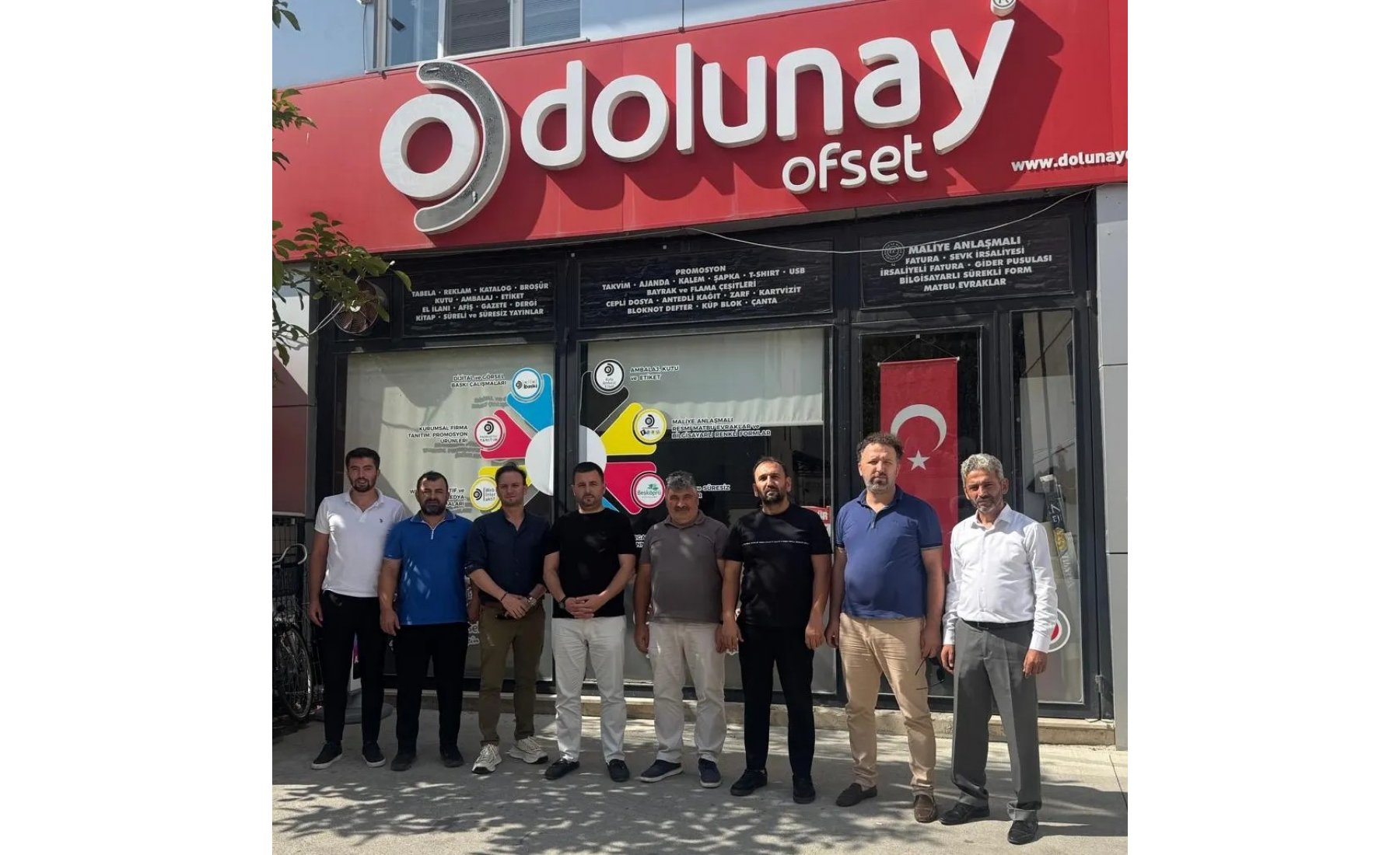 Asriad Sakarya Başkanı Sn. Rıdvan Ulusal, Üye İlişkileri Komisyon Başkanı Sn. Uğur Dündar ve Yönetim Kurulu Üyeleri ile birlikte üyelerimiz, Emak Tesisat f